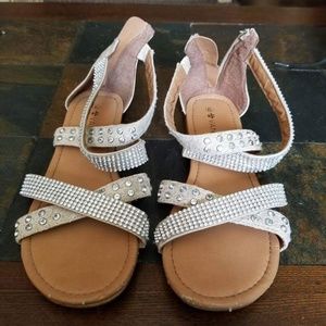 Women sandals